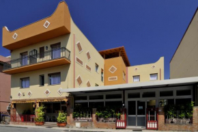 Гостиница La Lanterna Hotel  Рометта Марея